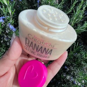 Beauty Creations Banana Setting Powder + POWDER SPONGE